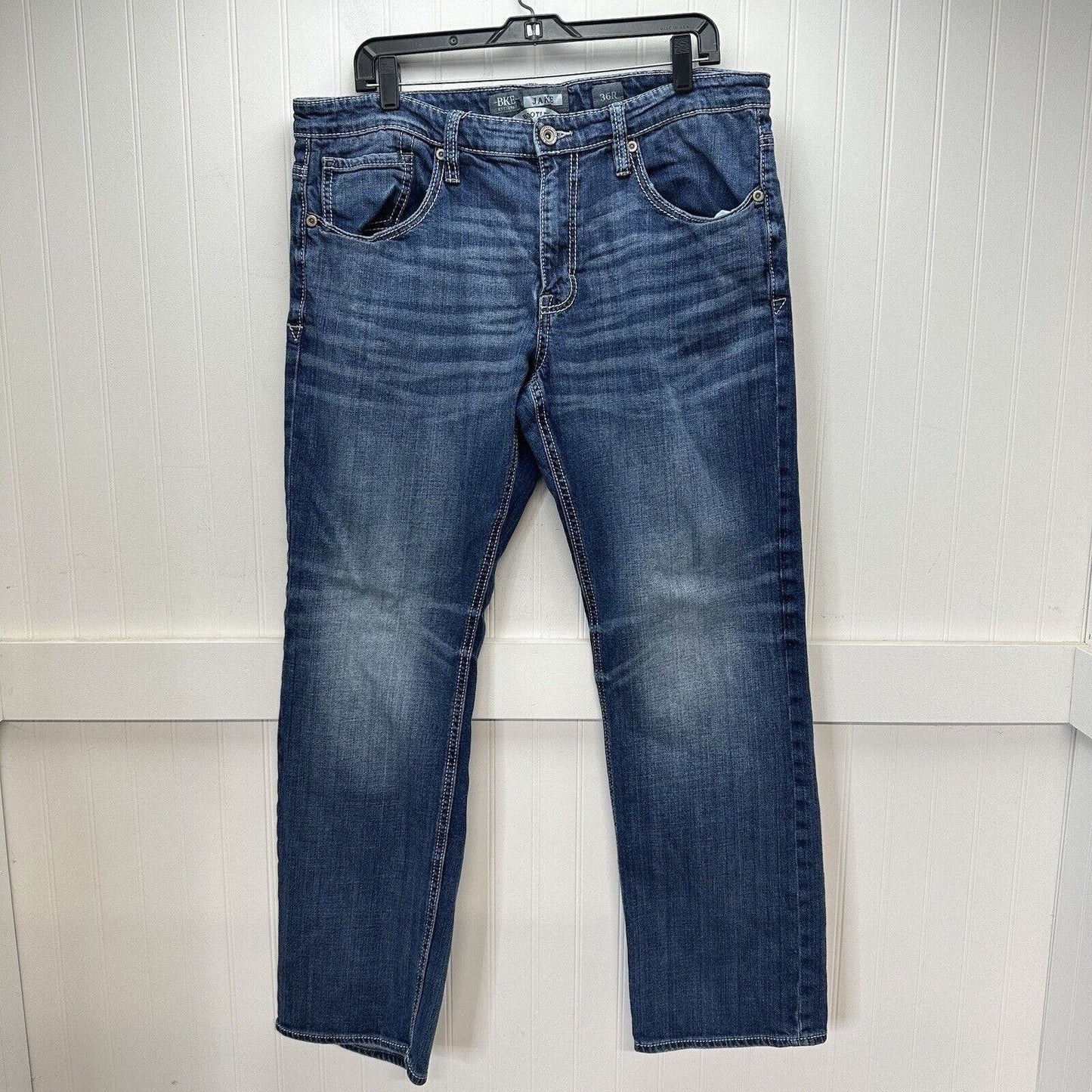 BKE Jeans Mens 36x31 Blue Jake Bootleg Denim Medium Wash Preppy Bootcut Buckle