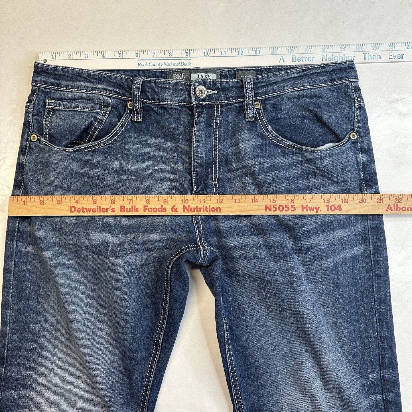 BKE Jeans Mens 36x31 Blue Jake Bootleg Denim Medium Wash Preppy Bootcut Buckle