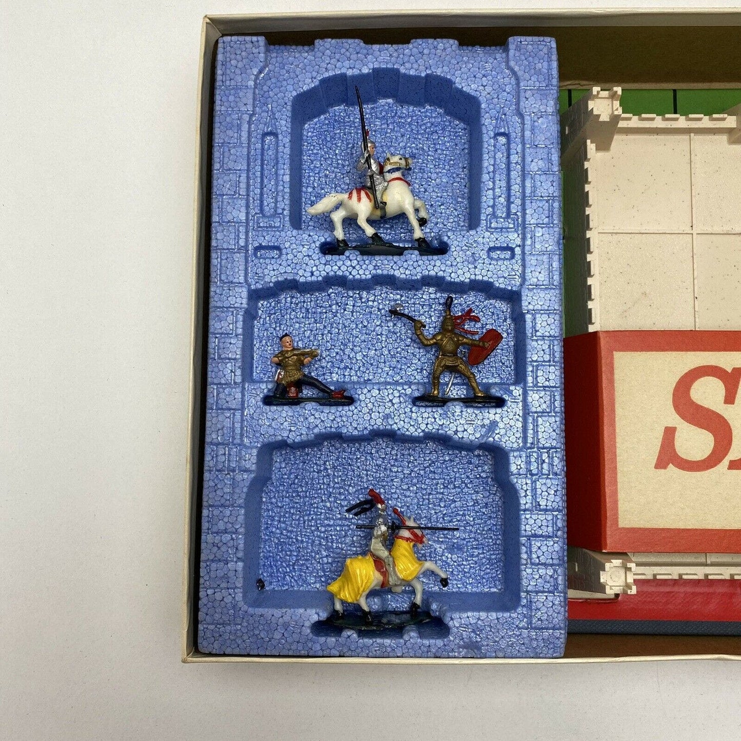 Siege Board Game Vintage 1966 Strategy Knights in Shining Armor Milton Bradley