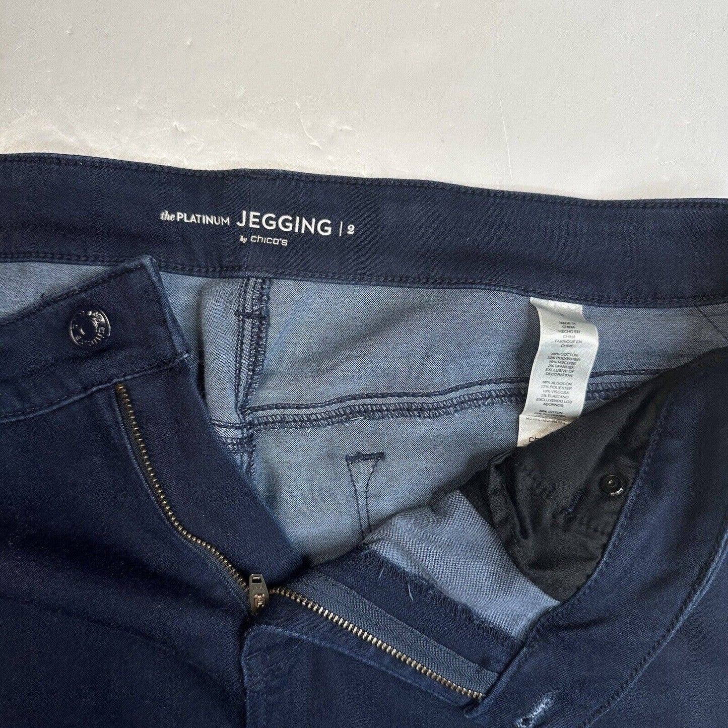 Chicos Platinum Jegging 2 (US 12 /33.5"Waist) Stretch Dark Blue Denim Jeans EUC