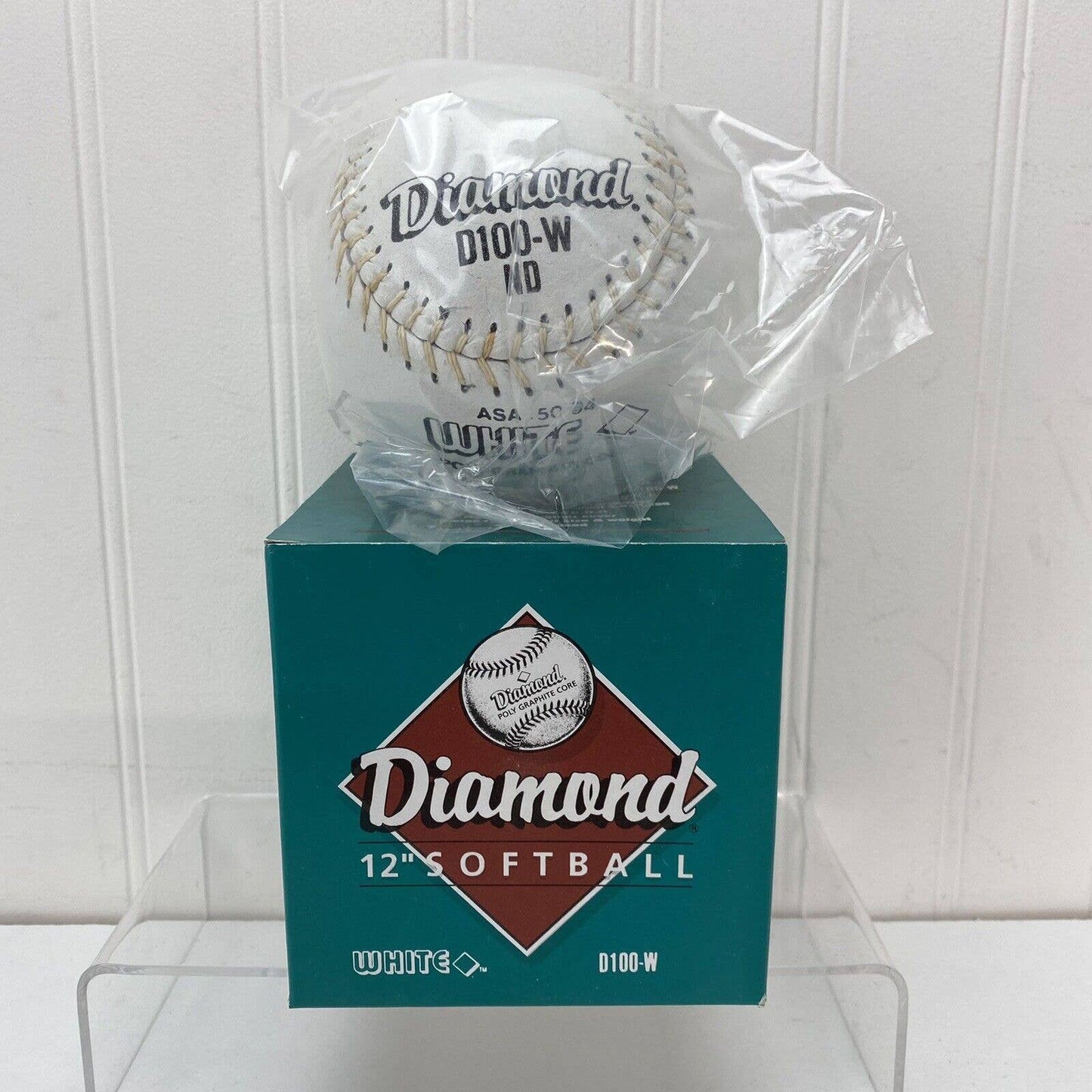 NOS - Vintage Diamond 12" Softball White D100-W Poly Graphite Core ASA .50 COR